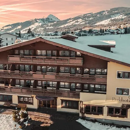 호텔 Parkhotel Kirchberg 3*
