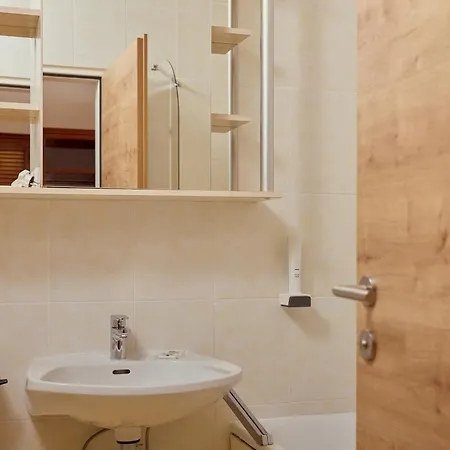 Parkhotel Kirchberg ホテル